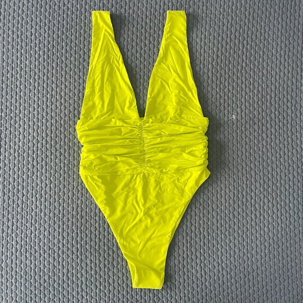 Riot Echo One Piece Kiwi S NWOT